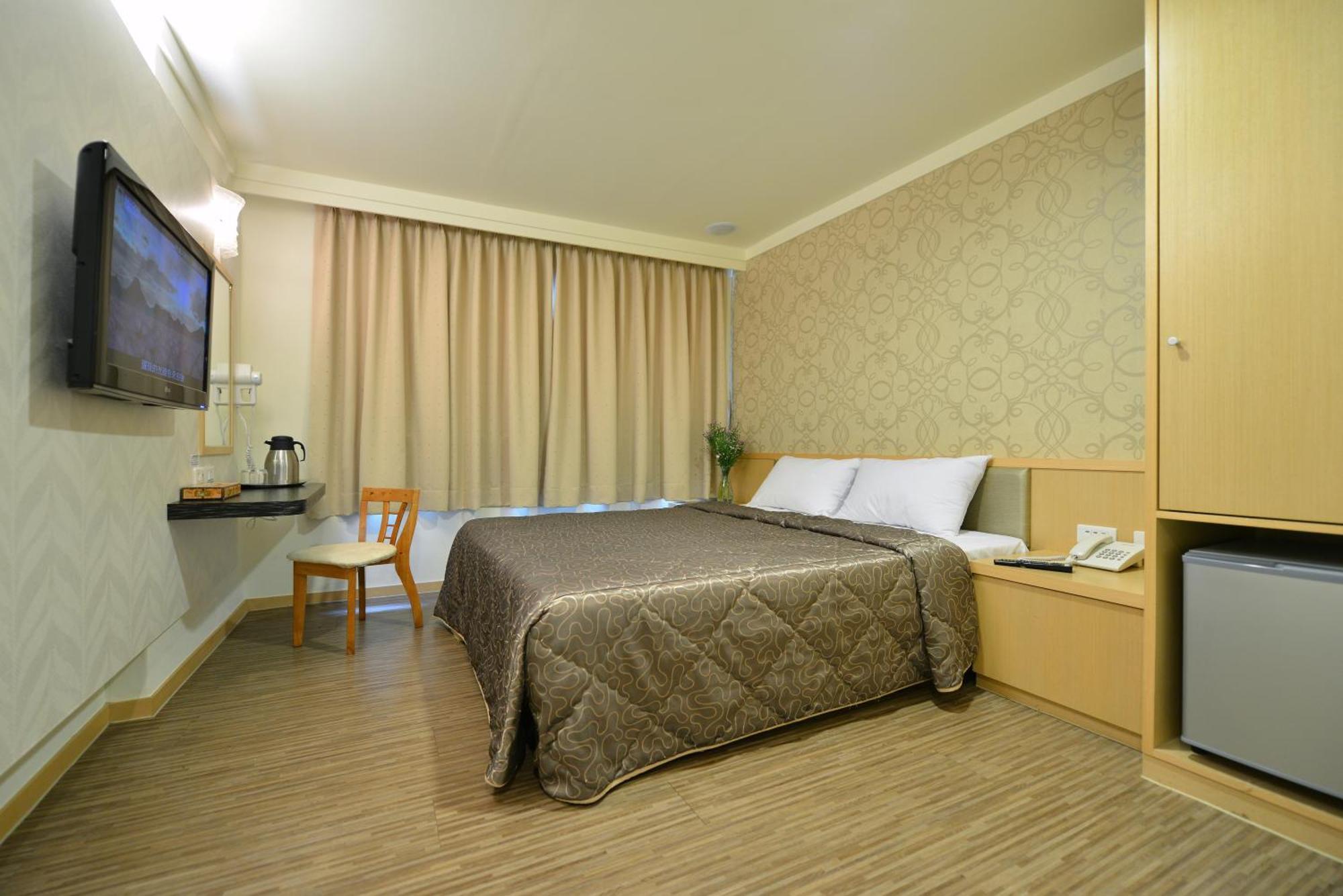 Ing Wang Hotel Tajnan Kültér fotó