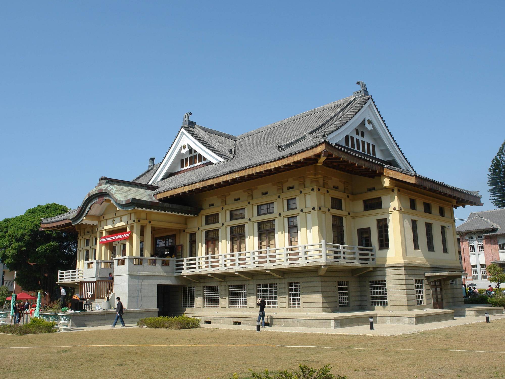 Ing Wang Hotel Tajnan Kültér fotó